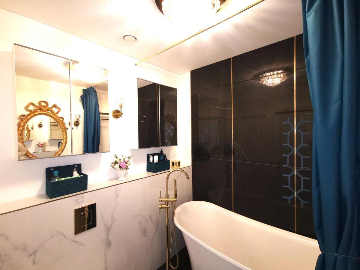 Luxury Penthouse With Large Terrace & Panoramic Old Town View Apartment Vilnius Exterior photo